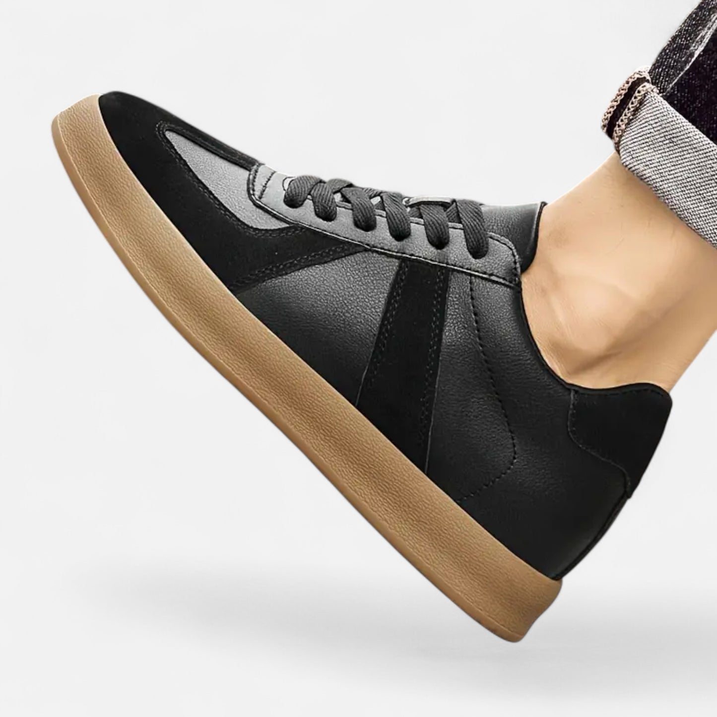 Riveromode | Men’s Leather Sneakers – Classic Suede Detail Design